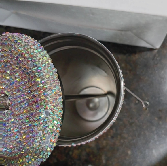 Diamond Studded Bling 26oz Tumbler w/ Stainless Steel Straw & Brush - Picture 4 of 9